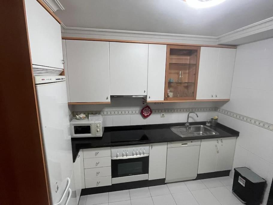 Piso En Bouzas Con Vistas A La Ria Apartment Vigo Ngoại thất bức ảnh